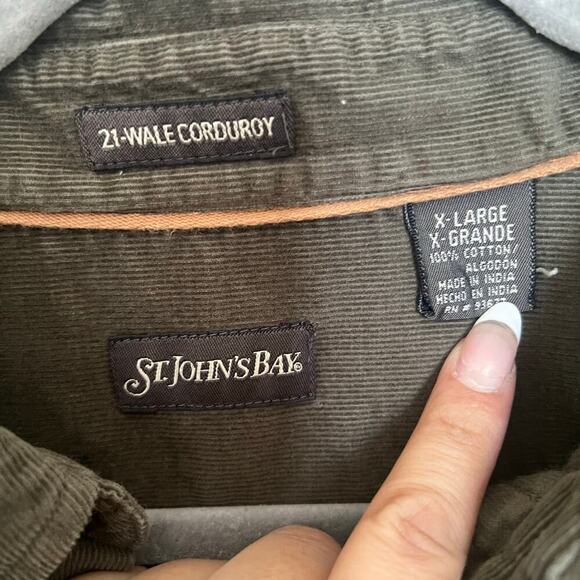 St. John's Bay Men's 21 Wale Corduroy Button Up Green Size XL - Picture 6 of 9